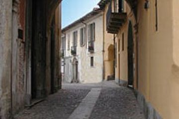 Ameno - Portico San Giovanni